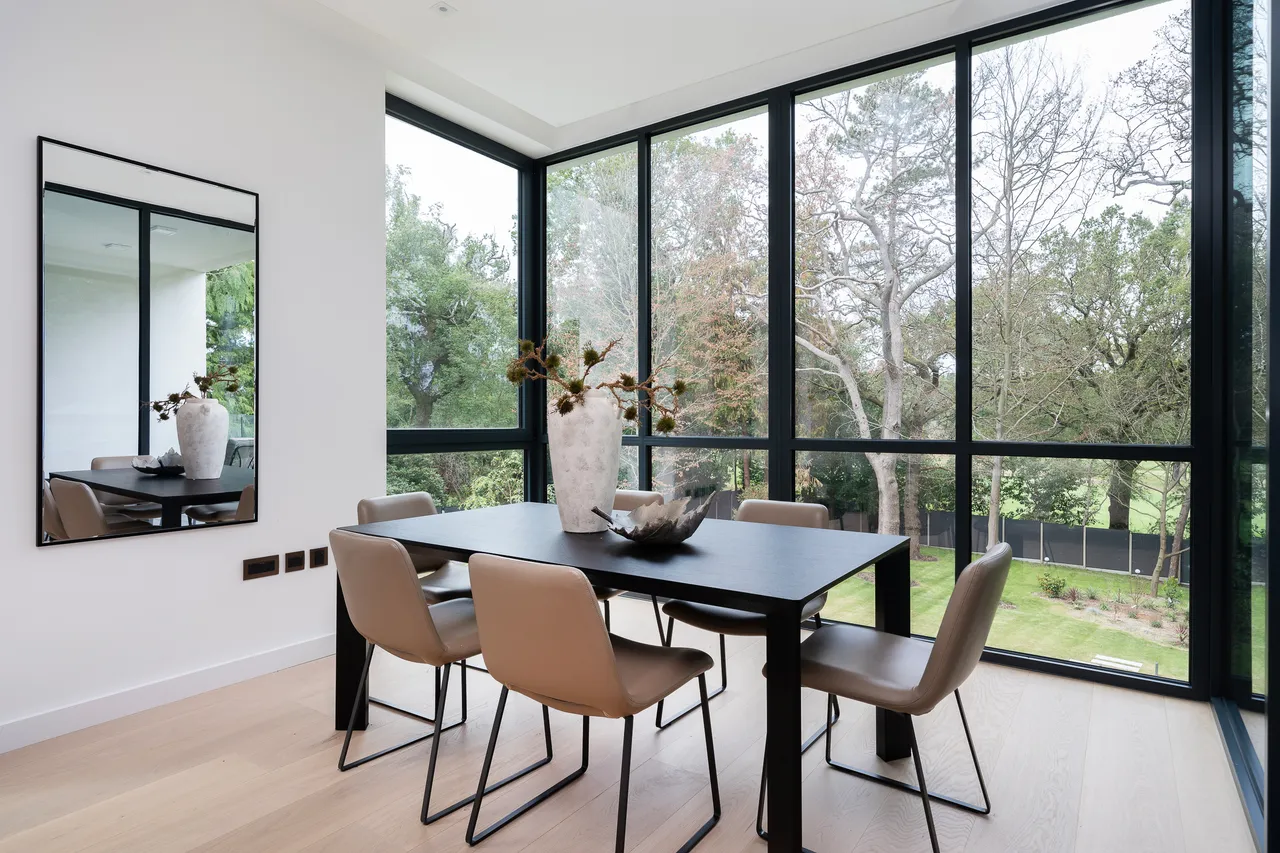 Woodlands, Coombe Hill Road, Kingston upon Thames, South West London, photo 3