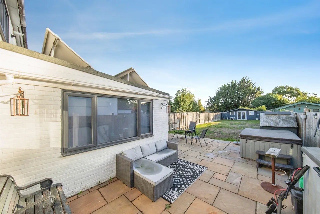 Douglas Road, Clacton-On-Sea, CO15, photo 12
