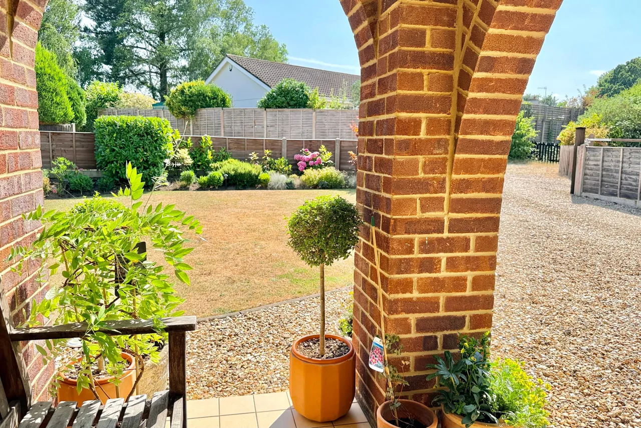 Shard Close, Verwood, BH31, photo 21