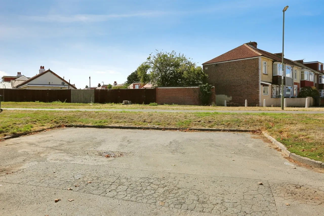 Ford Road, Gosport, PO12, photo 13