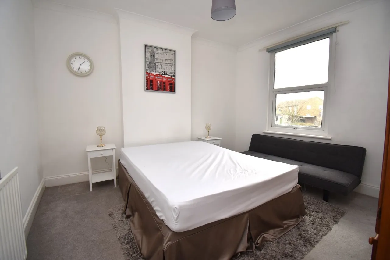 Eglinton Hill, SE18, photo 3