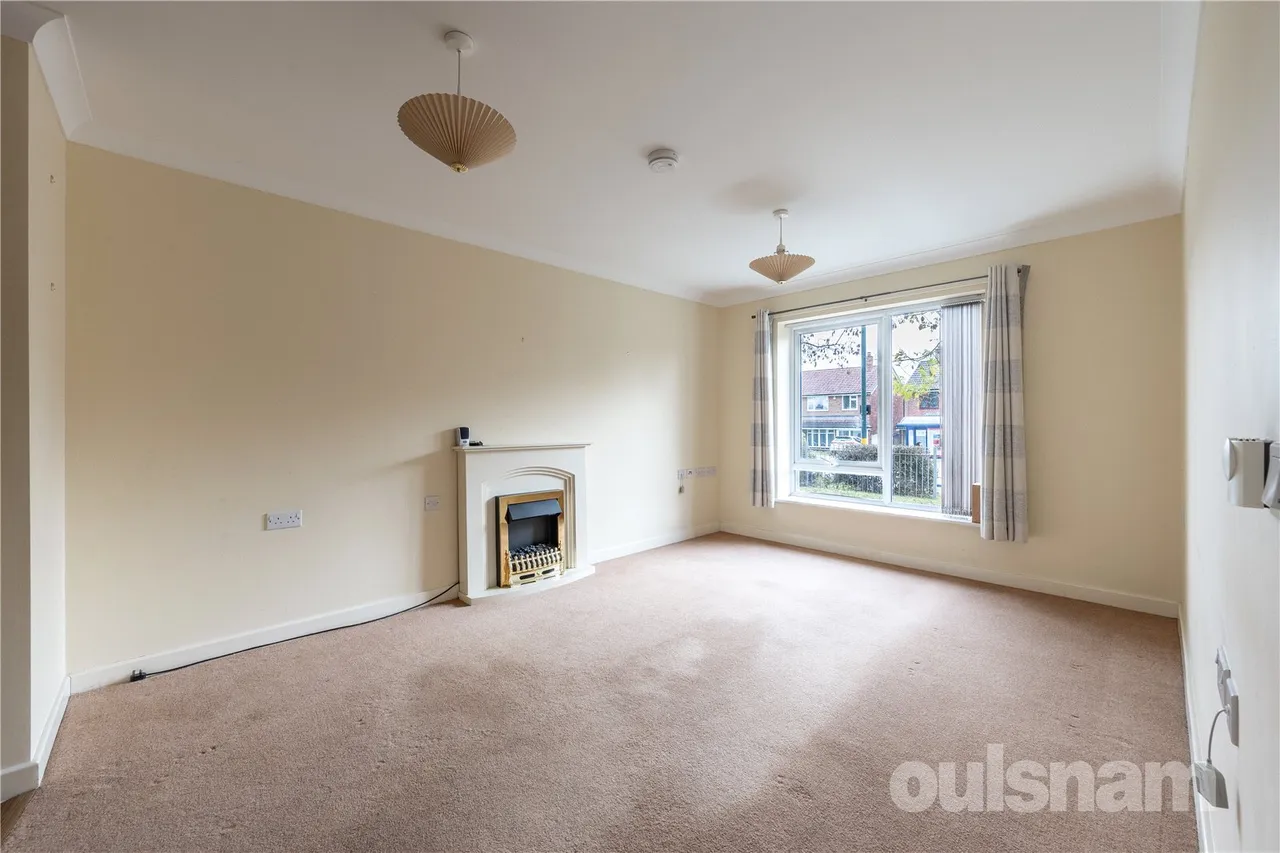 Turves Green, Northfield, Birmingham, B31 4BY, photo 6