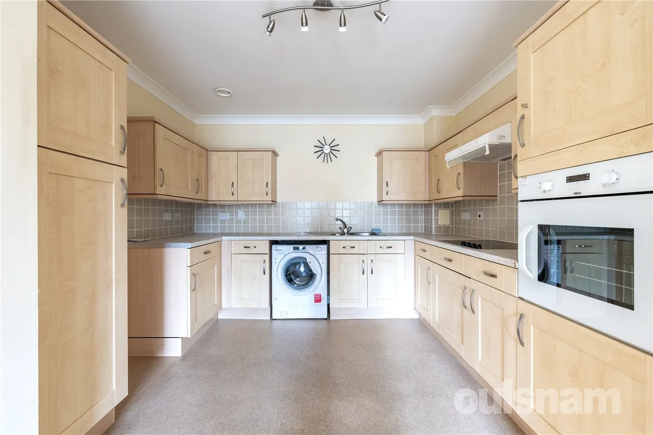 Turves Green, Northfield, Birmingham, B31 4BY, photo 8