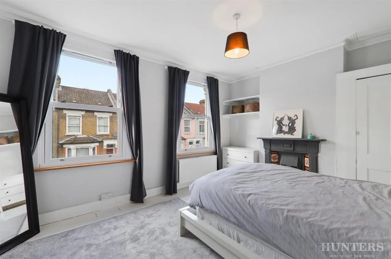 Greyhound Road, London, N17, photo 10