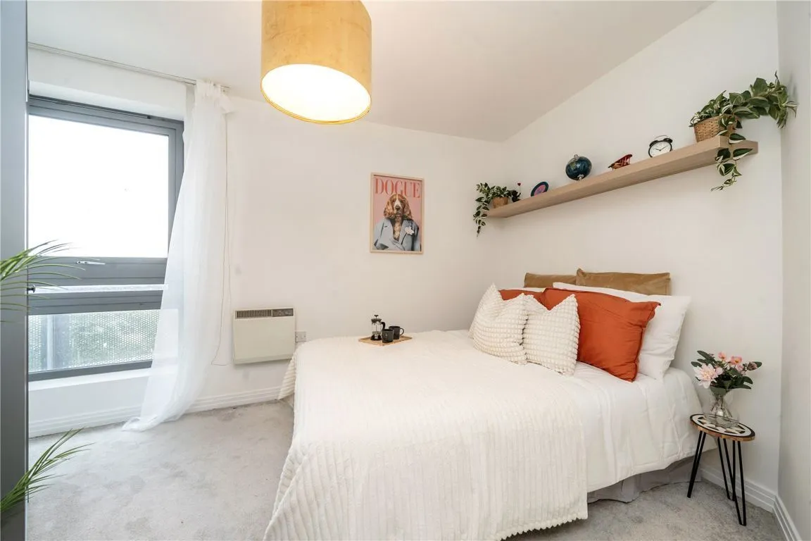 Victoria Road, London, photo 6