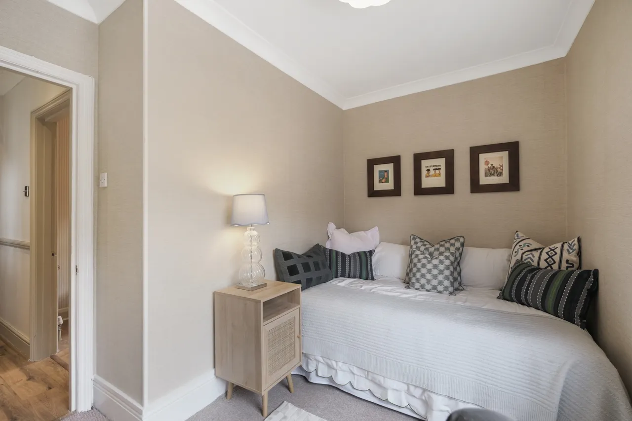 Dean Road, Willesden Green, NW2, photo 9