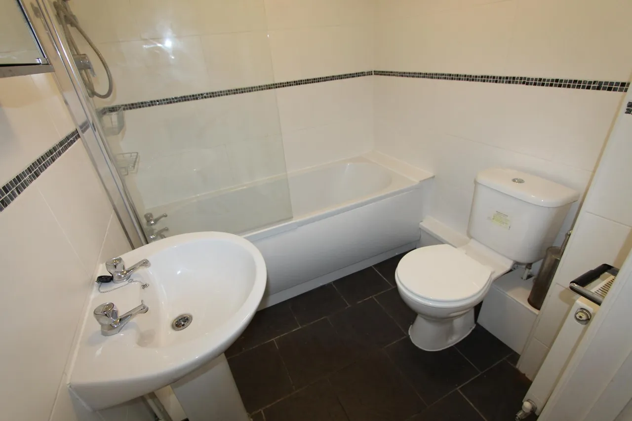 Old Warwick Road, Leamington Spa, CV31, photo 4