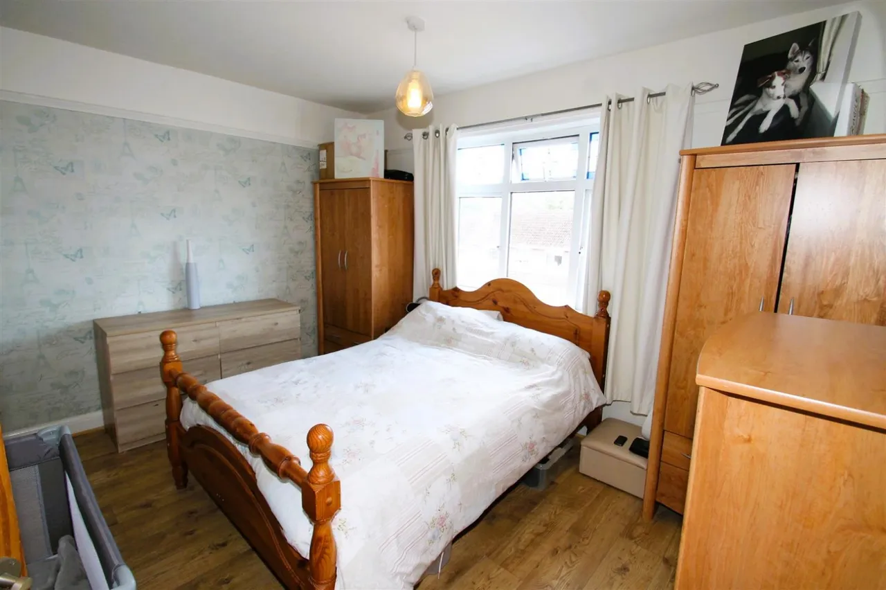 Cobham Road, Halesowen, photo 12