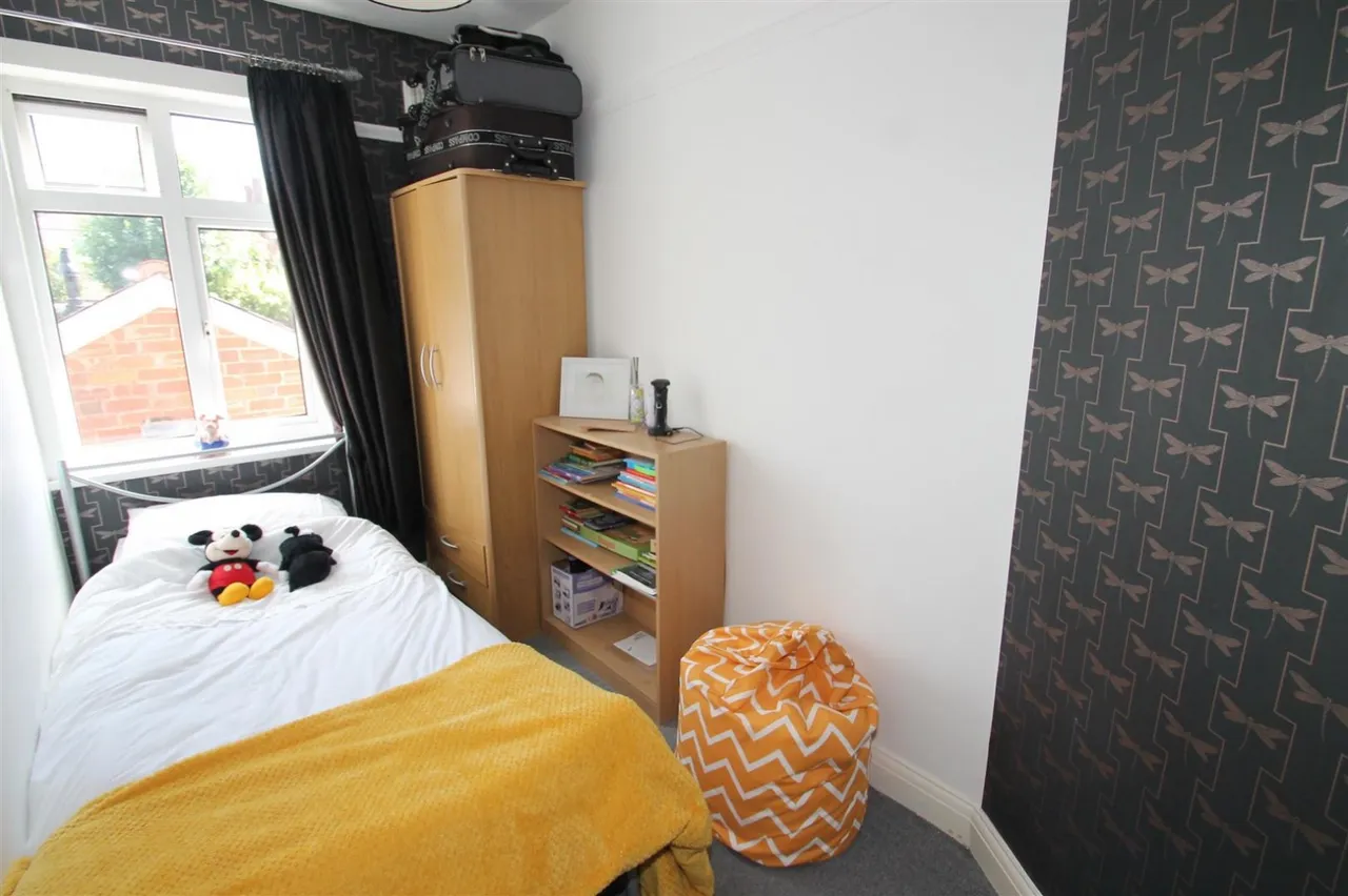 Cobham Road, Halesowen, photo 14