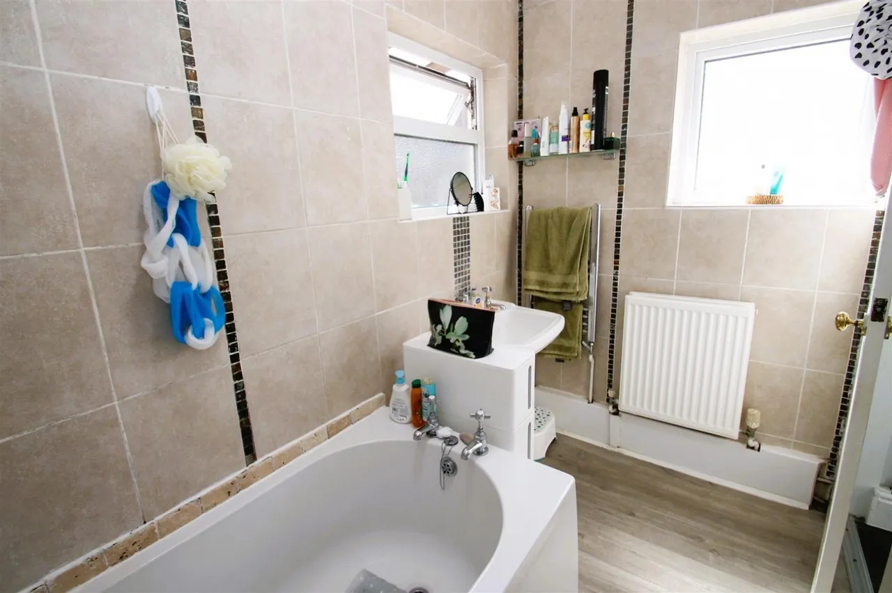 Cobham Road, Halesowen, photo 18