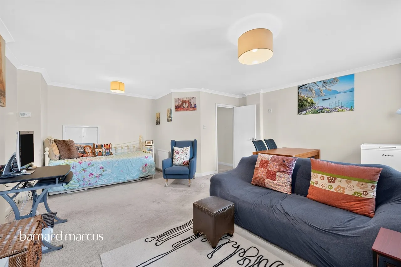 Abbotts Road, Cheam, Sutton, photo 6