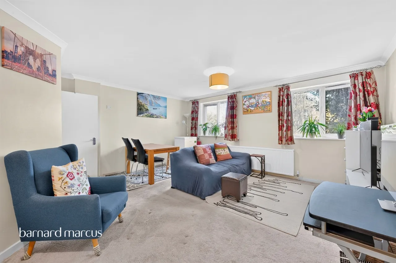Abbotts Road, Cheam, Sutton, photo 3