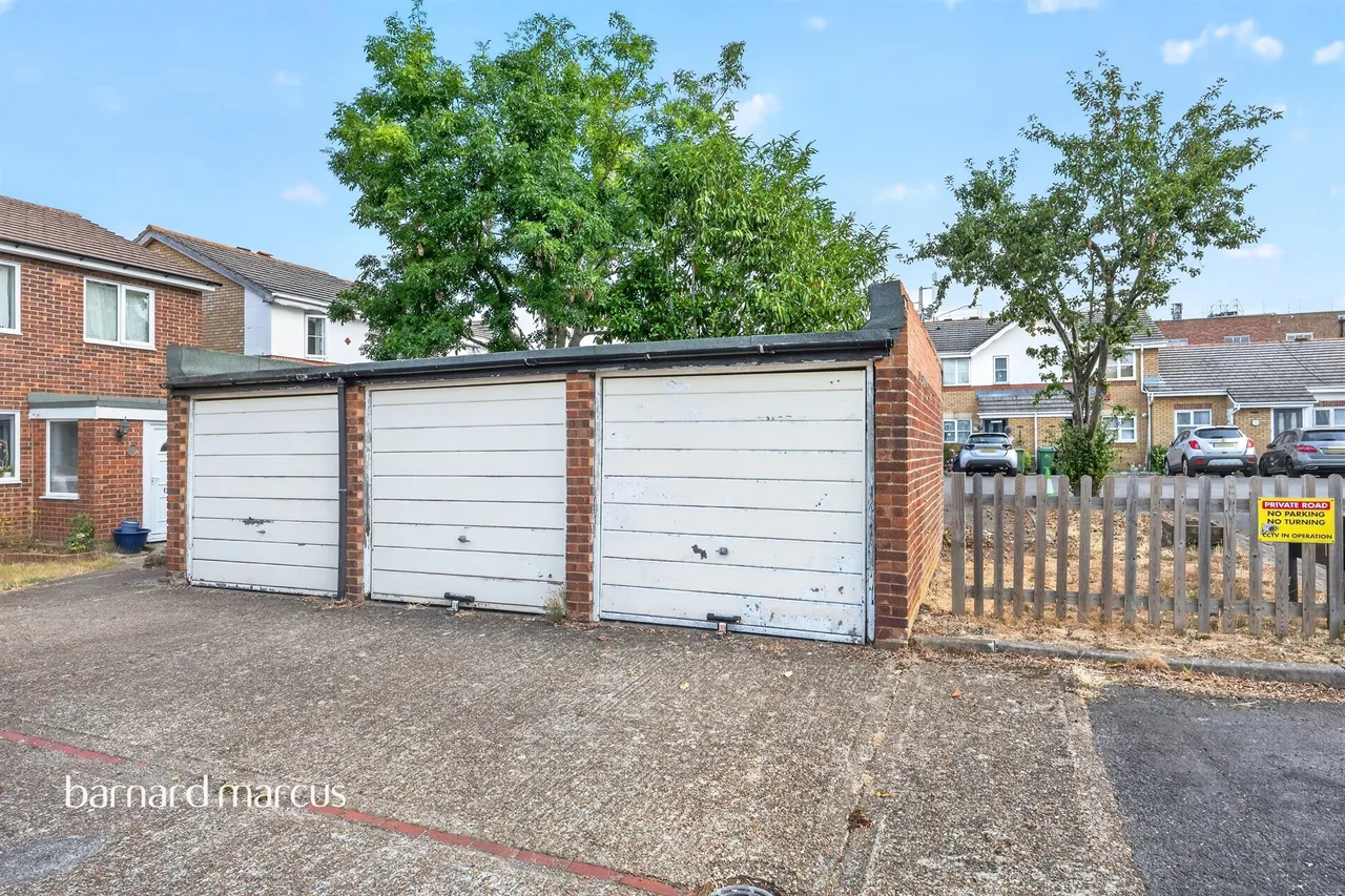 Abbotts Road, Cheam, Sutton, photo 11