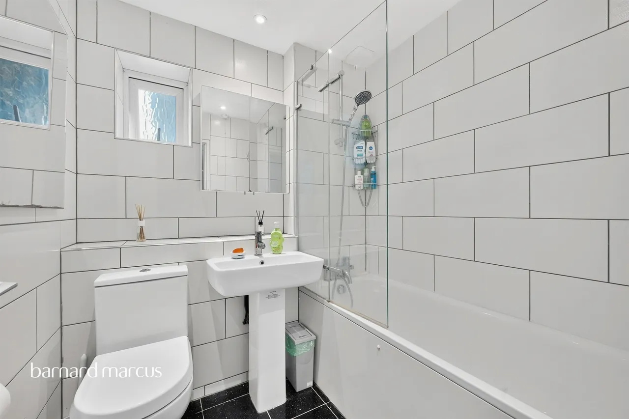 Abbotts Road, Cheam, Sutton, photo 10