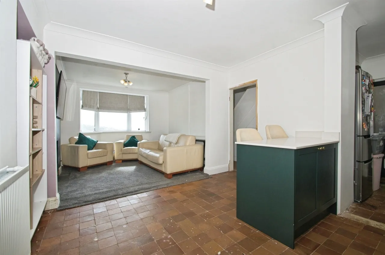 Rathbone Terrace, Maesteg, CF34, photo 3