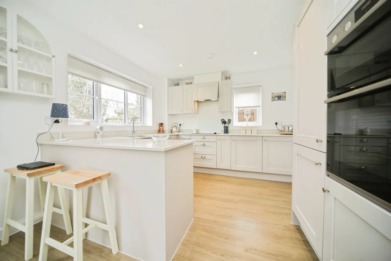 Platinum Drive, Badwell Ash, Bury St. Edmunds, photo 5