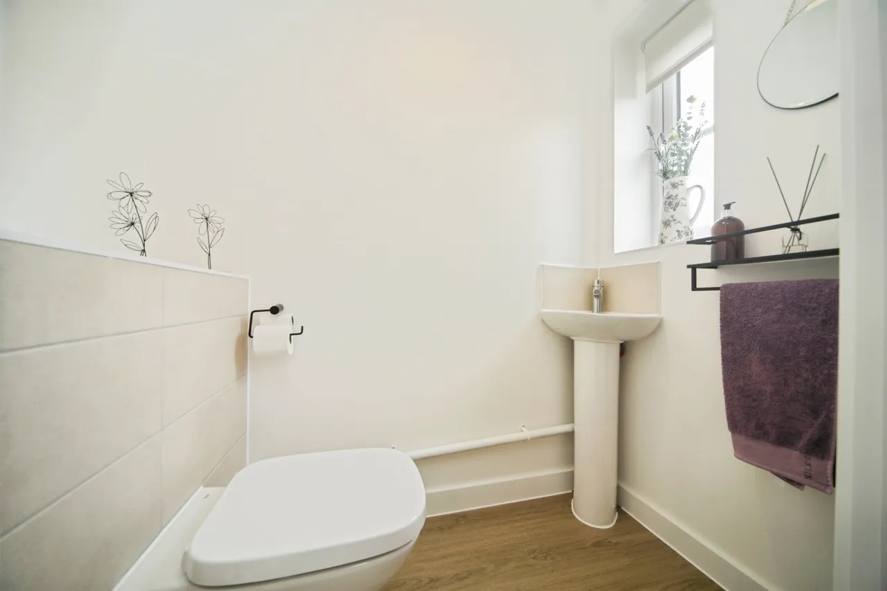 Platinum Drive, Badwell Ash, Bury St. Edmunds, photo 9