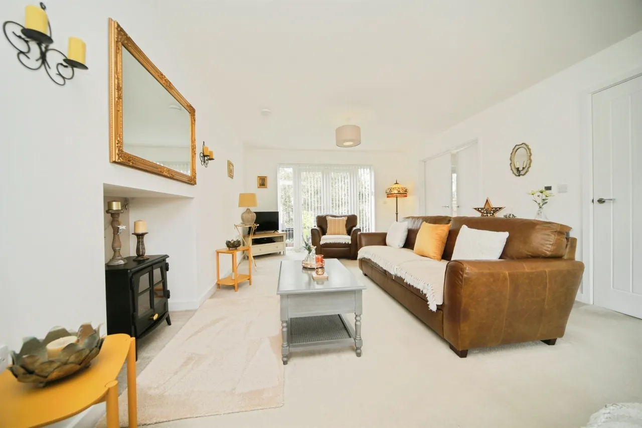 Platinum Drive, Badwell Ash, Bury St. Edmunds, photo 6