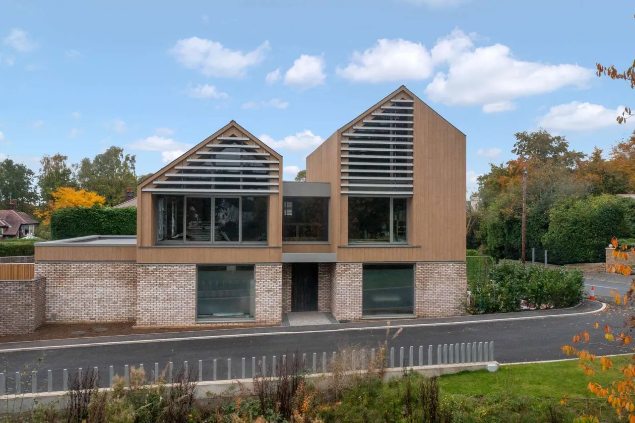 5 bed new development for sale — Waterbank Place, Prestbury, Macclesfield, Cheshire, SK10 4ZL