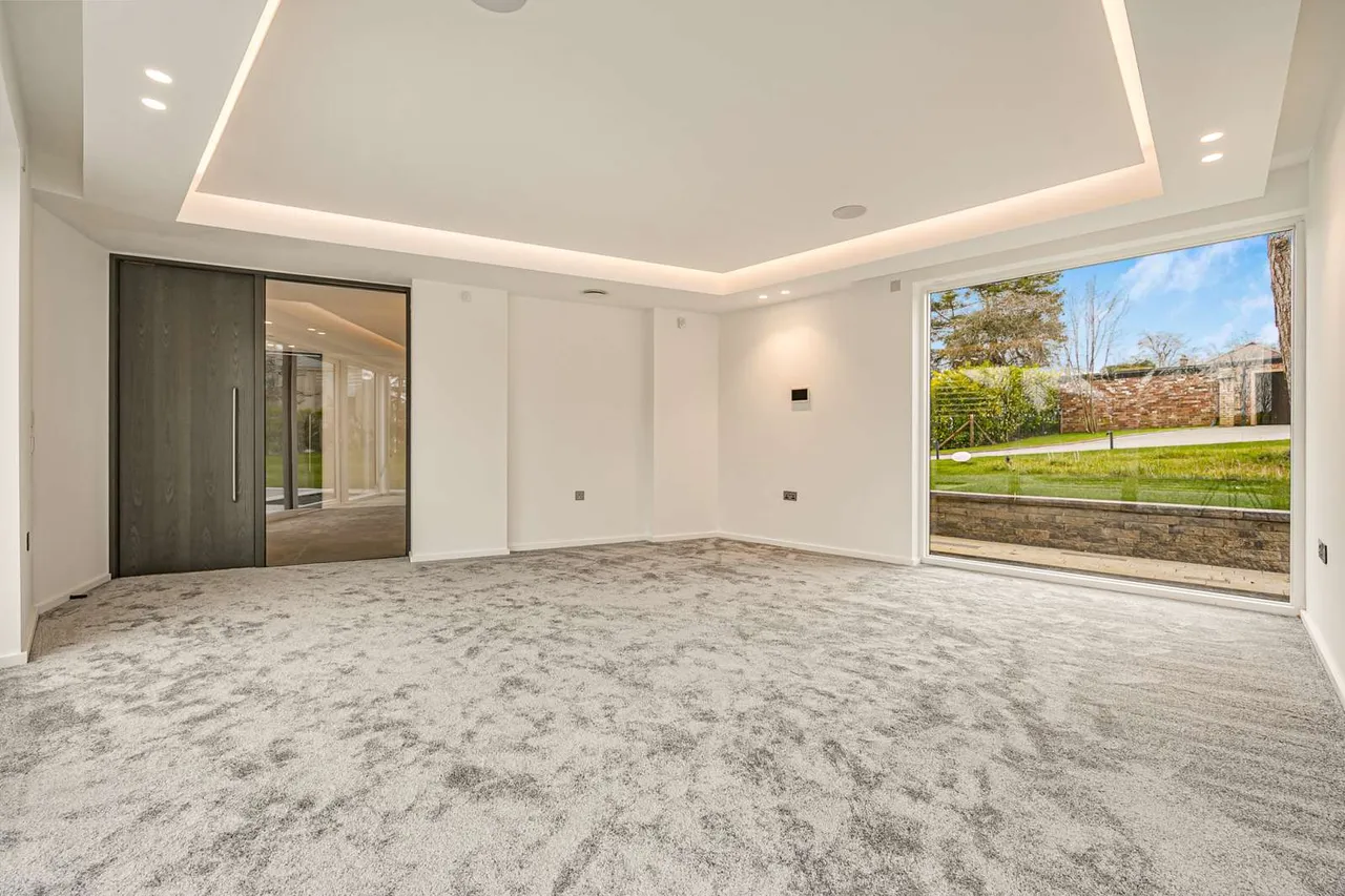 Waterbank Place, Prestbury, Macclesfield, Cheshire, SK10 4ZL, photo 6