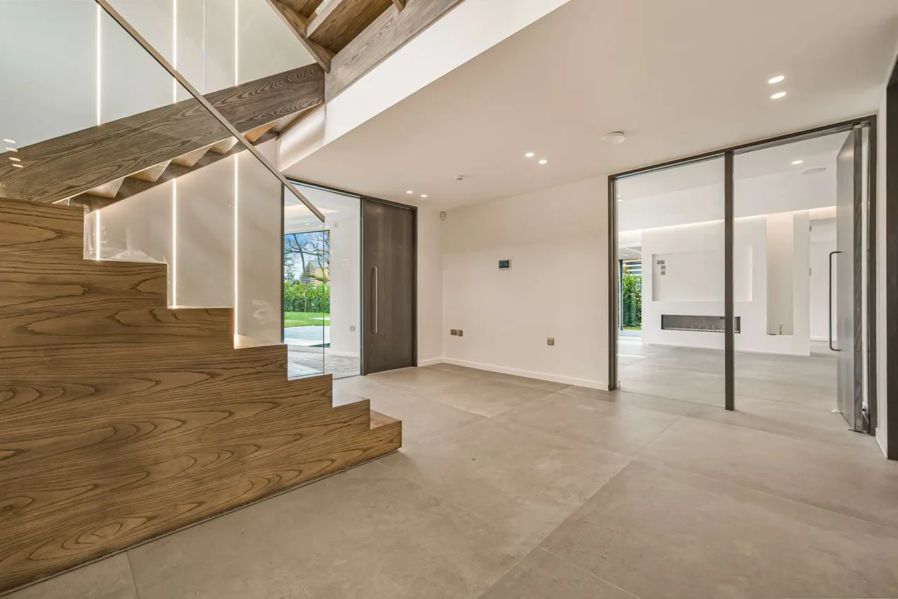 Waterbank Place, Prestbury, Macclesfield, Cheshire, SK10 4ZL, photo 8