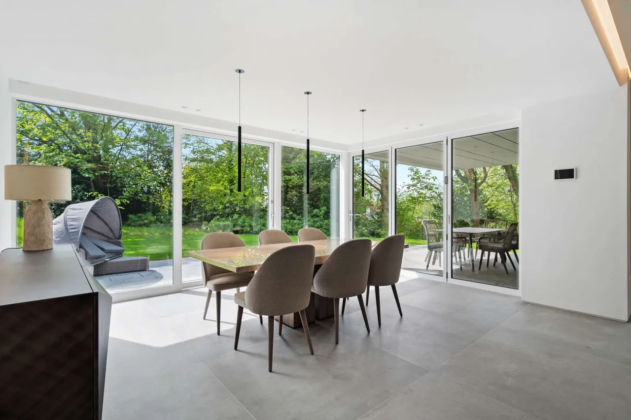Waterbank Place, Prestbury, Macclesfield, Cheshire, SK10 4ZL, photo 3