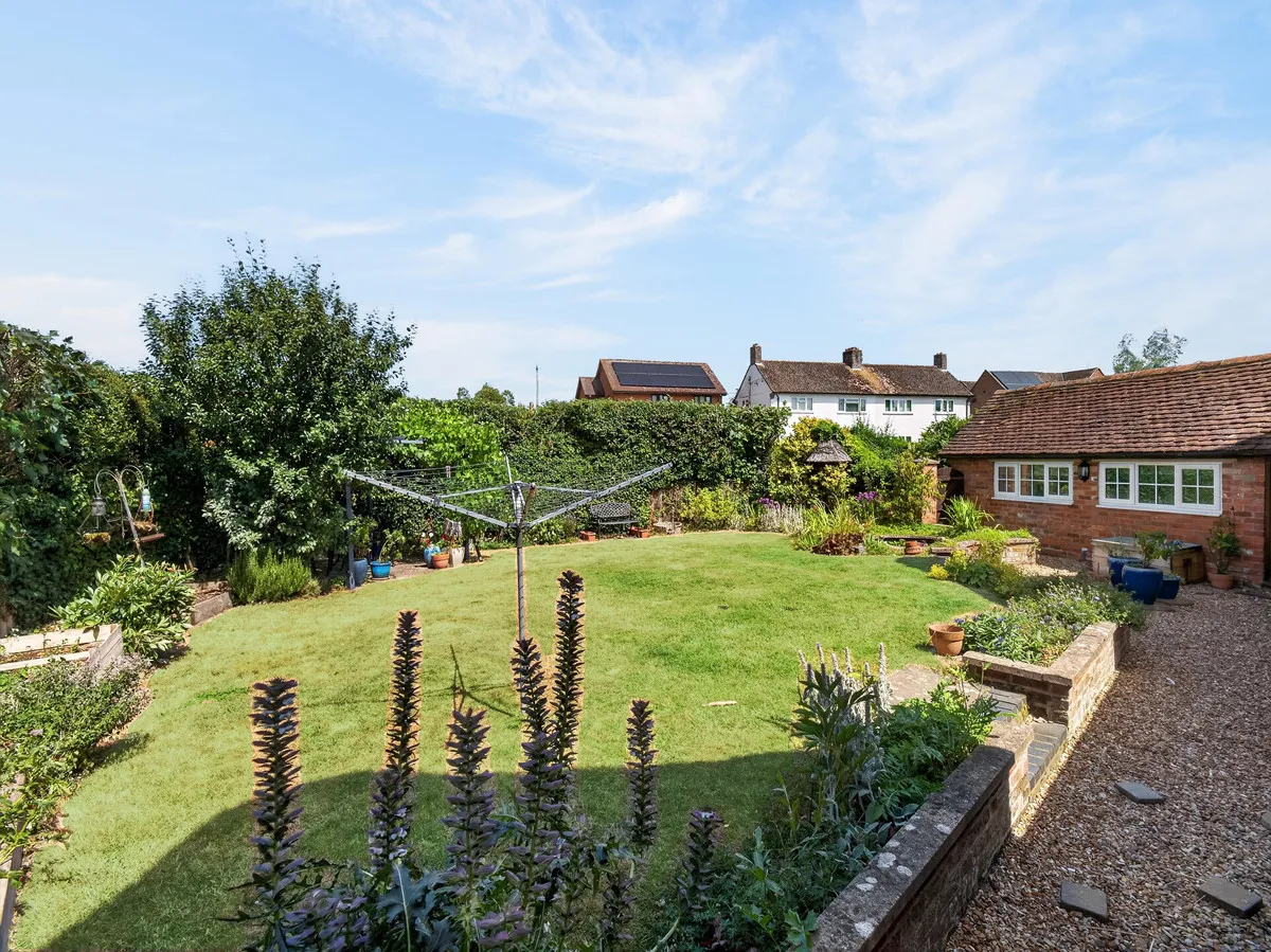 Main Street, Adstock Buckingham, MK18, photo 28