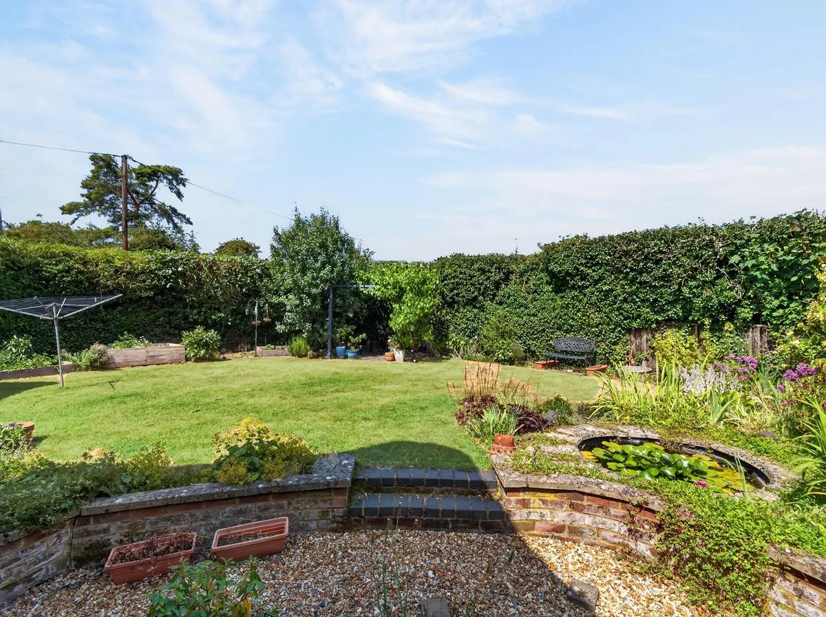 Main Street, Adstock Buckingham, MK18, photo 27