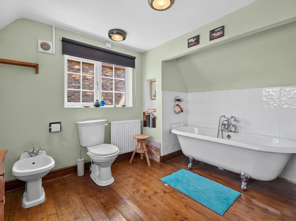 Main Street, Adstock Buckingham, MK18, photo 24