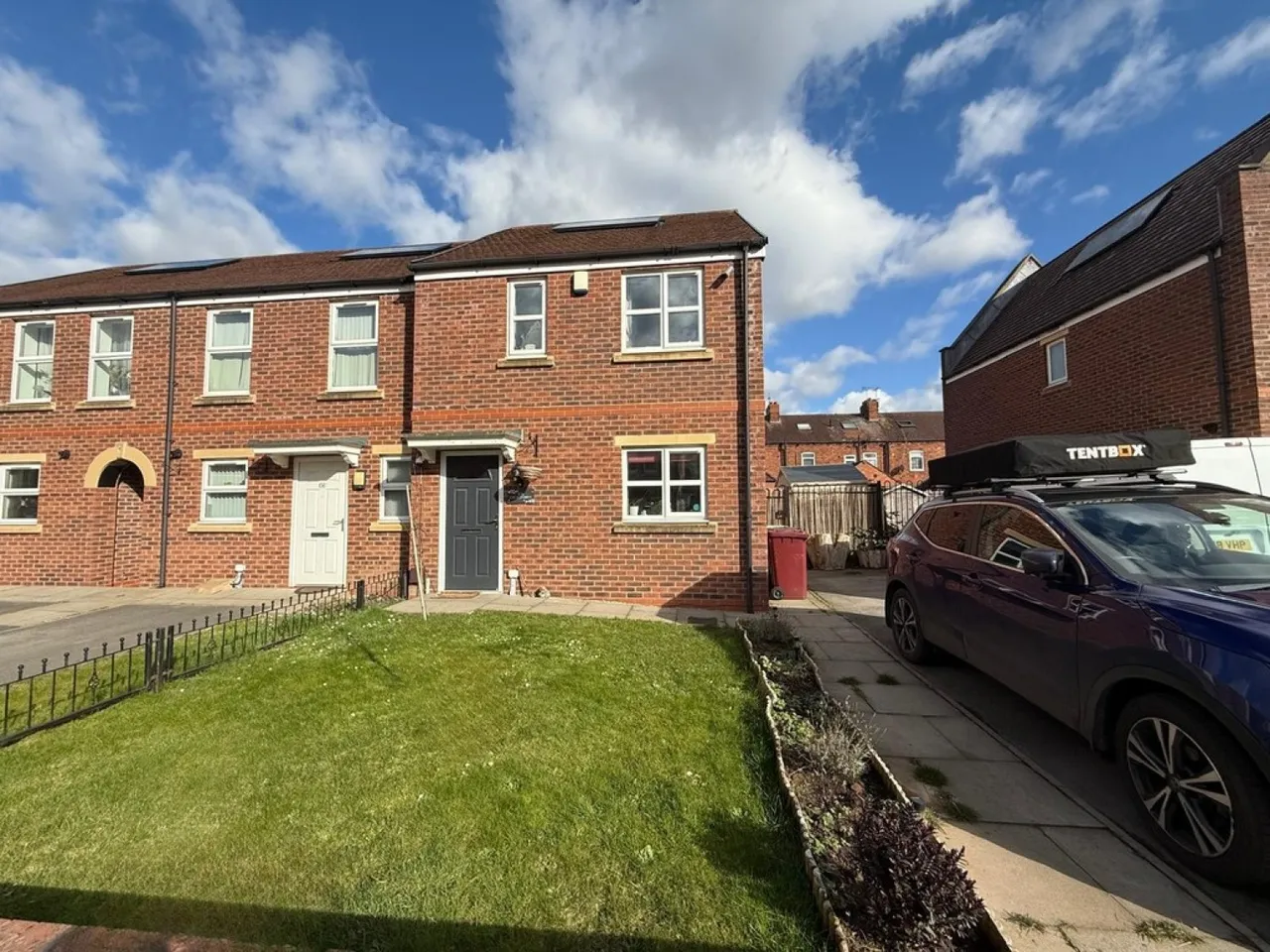 3 bed house for sale — Church Drive , Shirebrook
