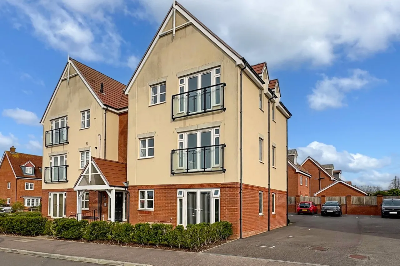 1 bed flat for sale, Worthing, BN13