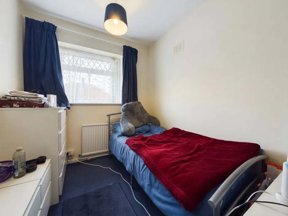 Regent Avenue, Uxbridge, UB10, photo 10