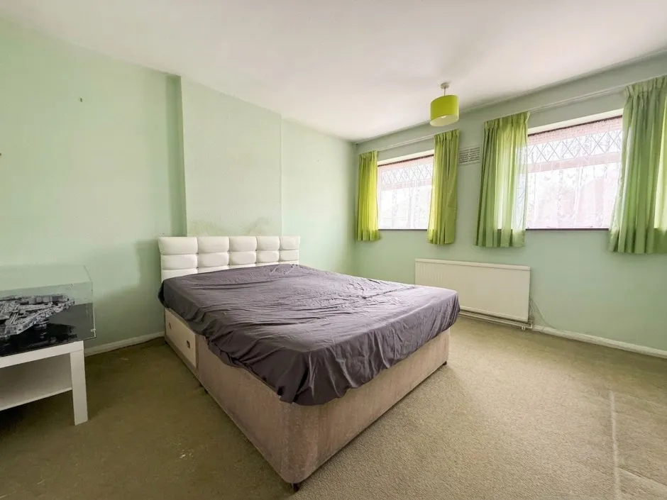 Regent Avenue, Uxbridge, UB10, photo 9