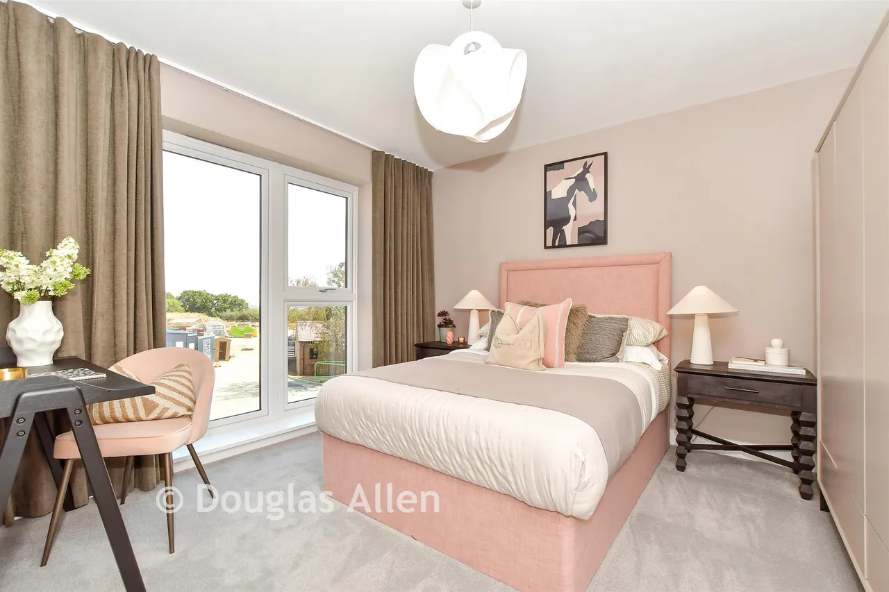 Emperor Crescent, Billericay, CM12, photo 10