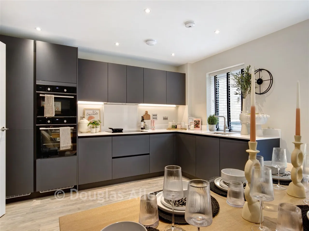 Emperor Crescent, Billericay, CM12, photo 2