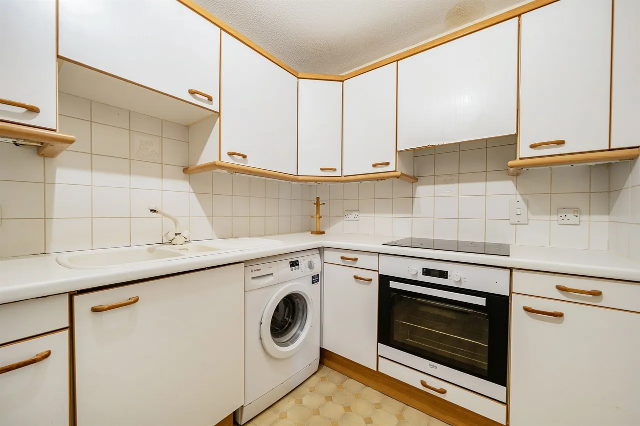 Ludlow Road, Maidenhead, SL6, photo 2