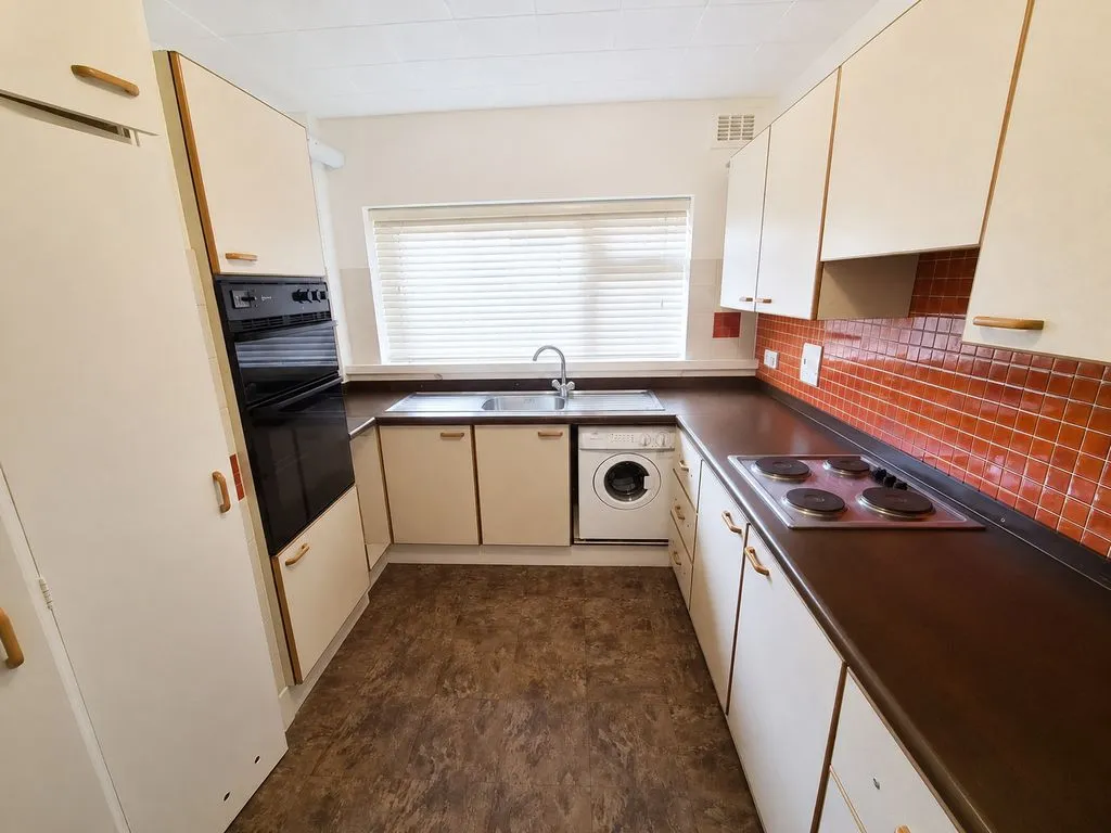 Hardwick Close, Stanmore HA7 4HJ, photo 2
