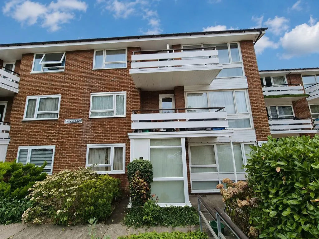flat to rent — Hardwick Close, Stanmore HA7 4HJ