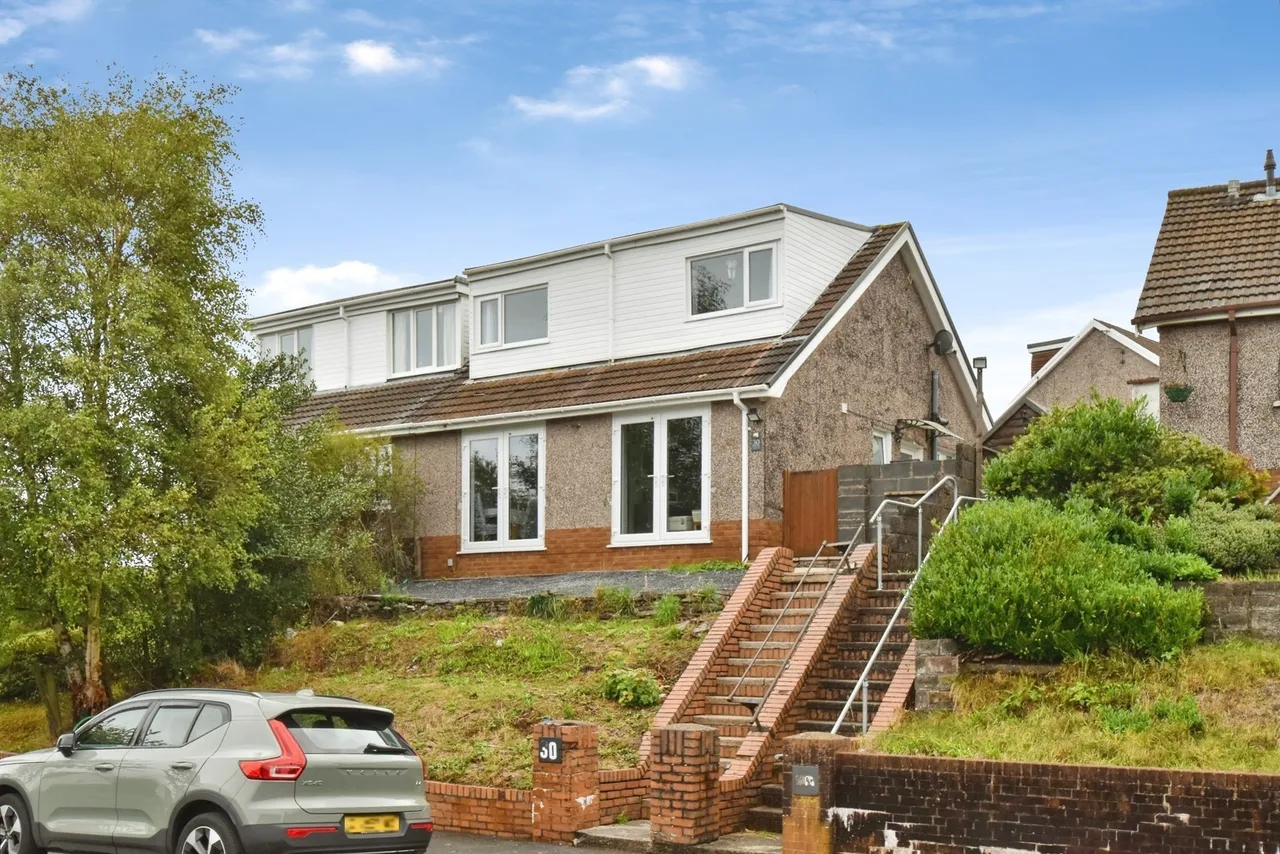 2 bed house for sale, Greenfield Crescent, Llansamlet, SA7