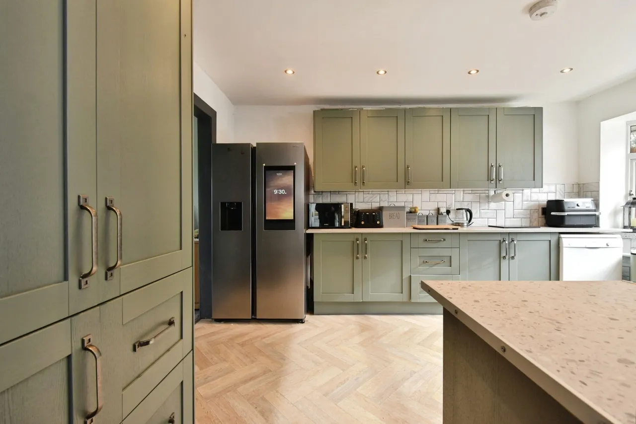 Greenfield Crescent, Llansamlet, SA7, photo 3