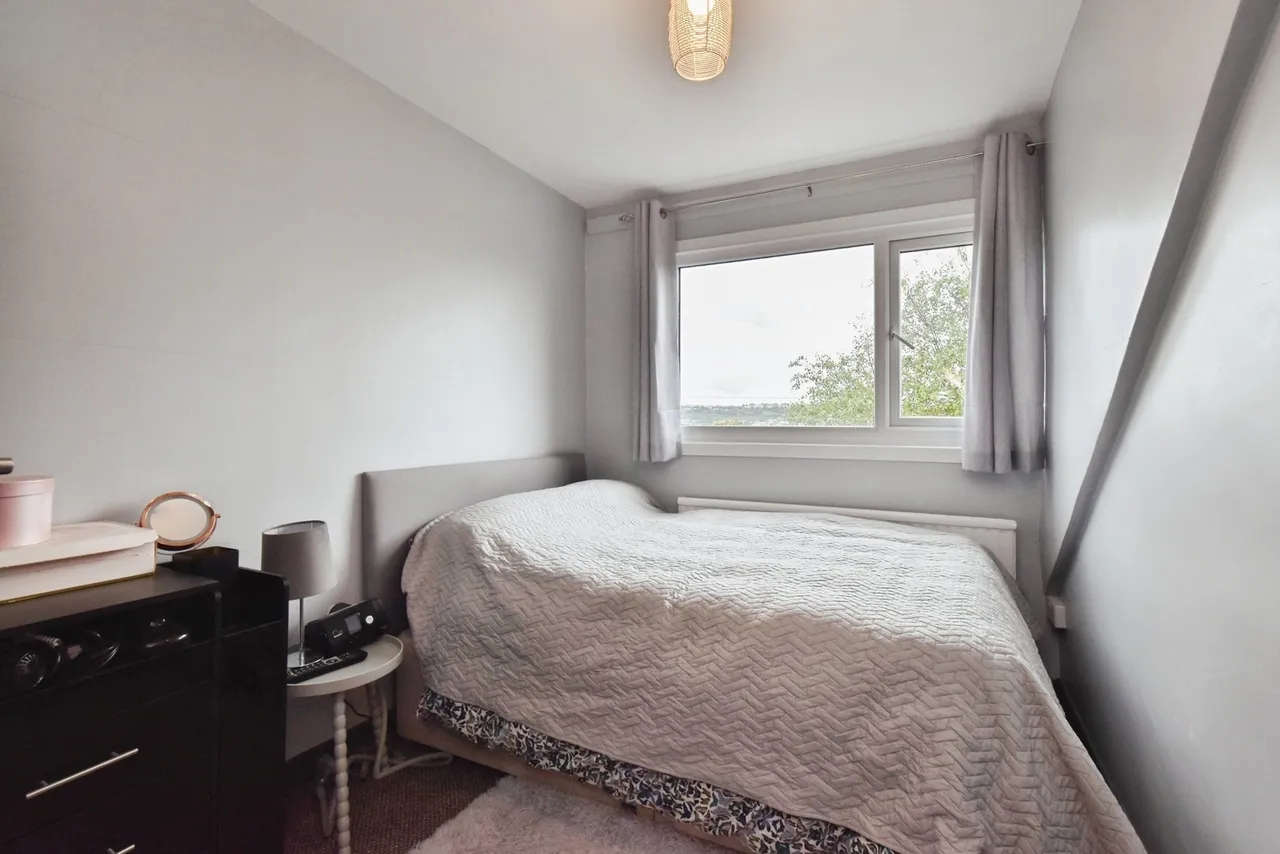 Greenfield Crescent, Llansamlet, SA7, photo 13