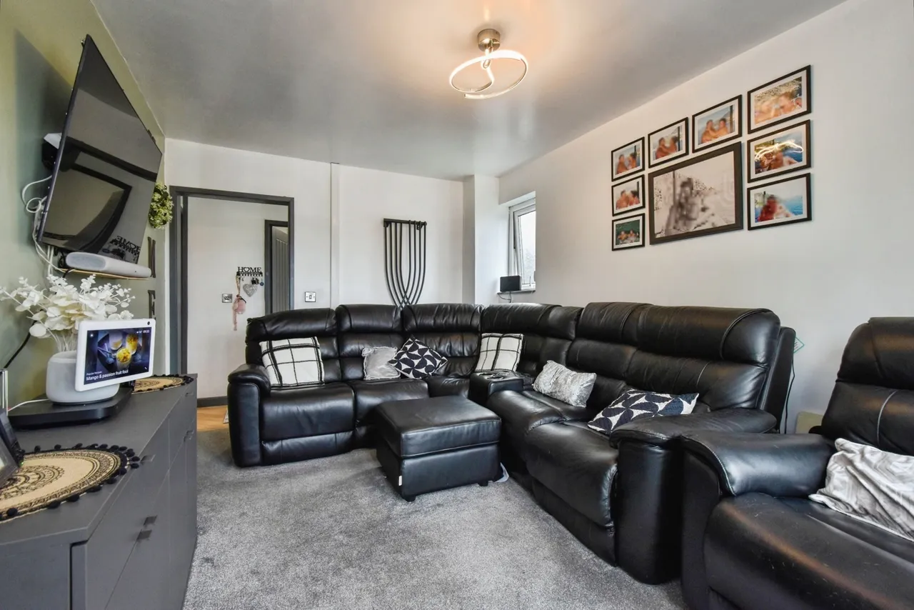 Greenfield Crescent, Llansamlet, SA7, photo 10