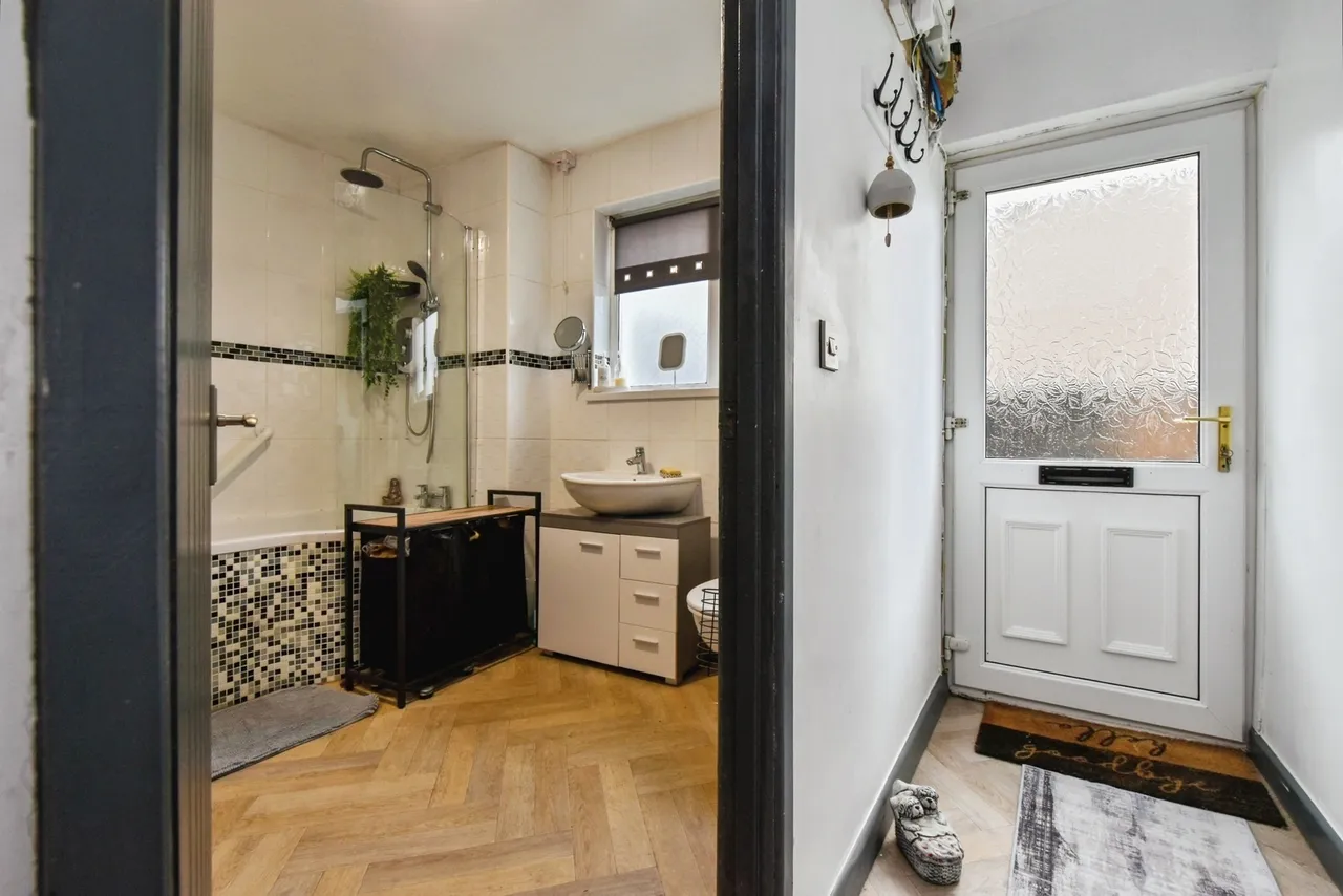 Greenfield Crescent, Llansamlet, SA7, photo 6