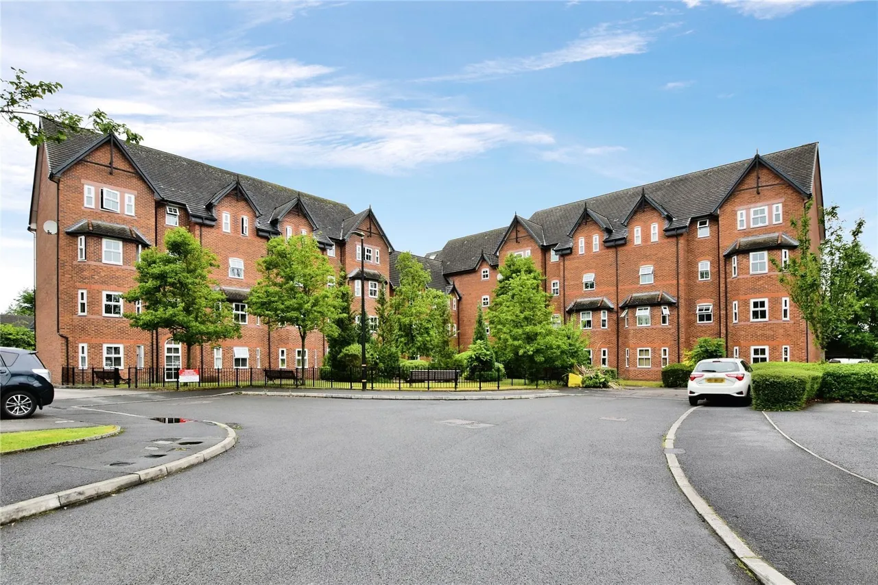 2 bed flat for sale — New Copper Moss, Altrincham, Greater Manchester, WA15