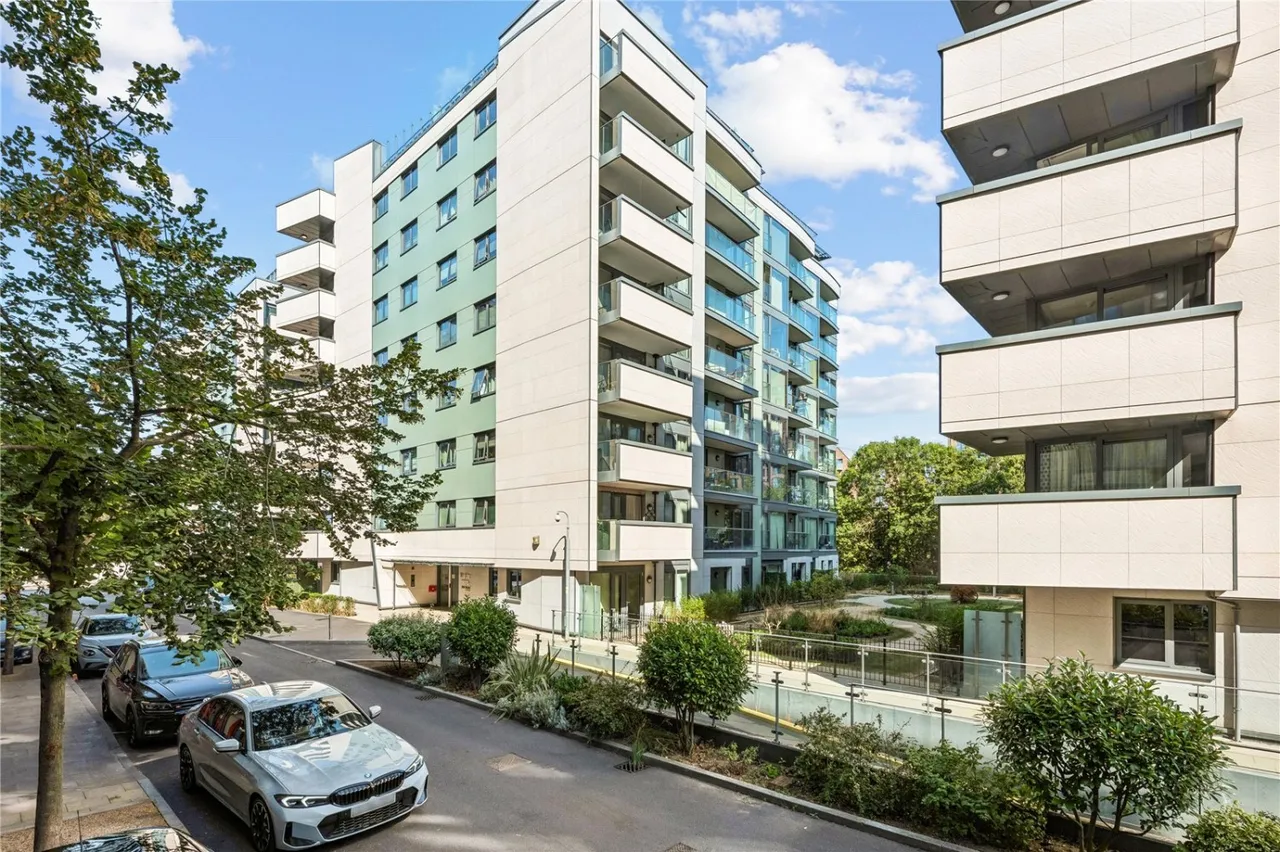 Waterside Way, London, N17, photo 22