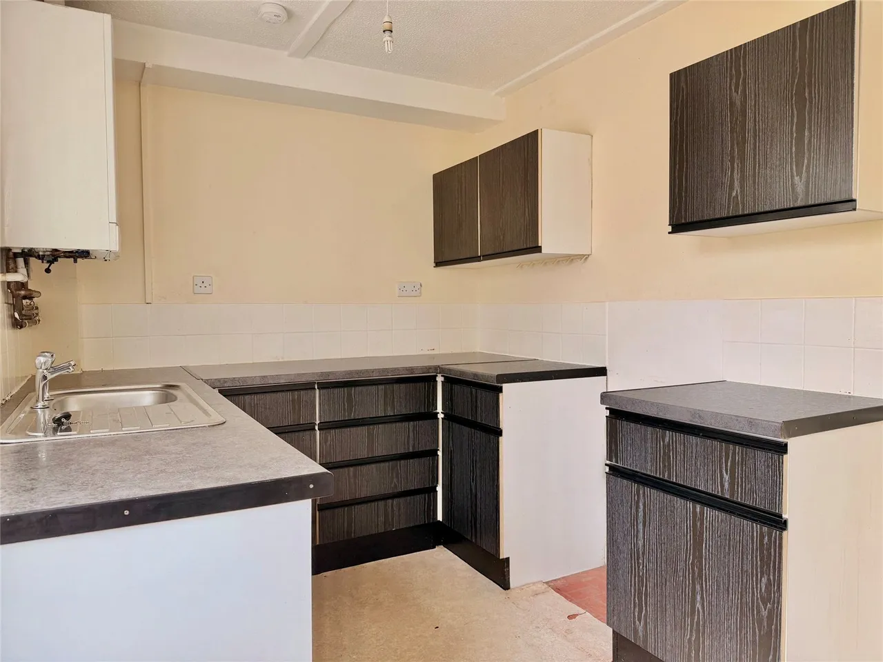 Greenwich Court, Liverpool, L9, photo 6