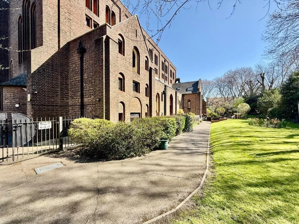 Simpson Road, Portsmouth, photo 9