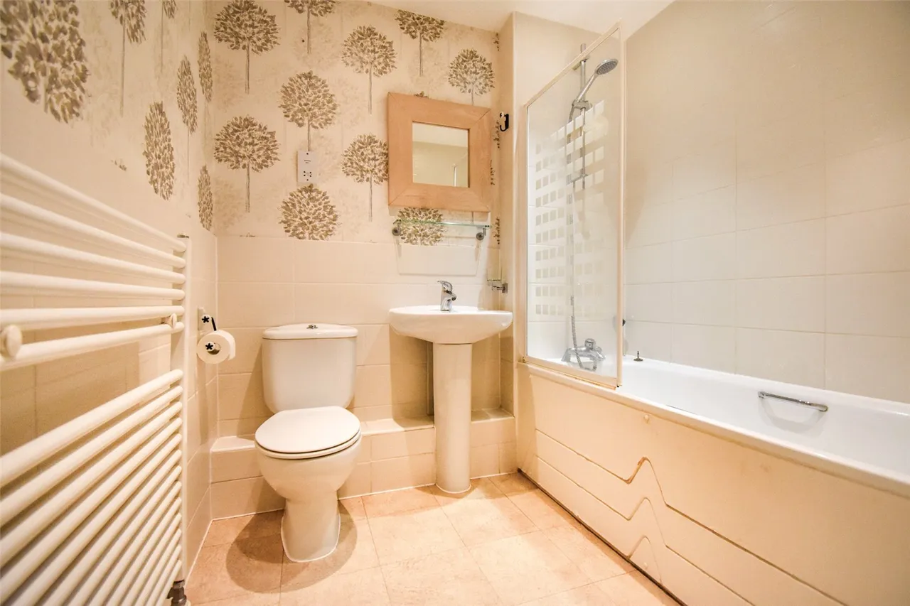 Luke Road East, Aldershot, Hampshire, GU11 3AX, photo 12