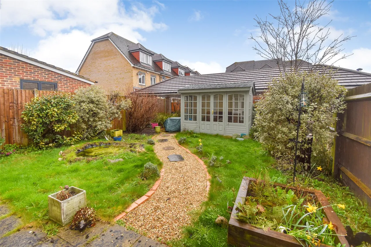 Luke Road East, Aldershot, Hampshire, GU11 3AX, photo 13
