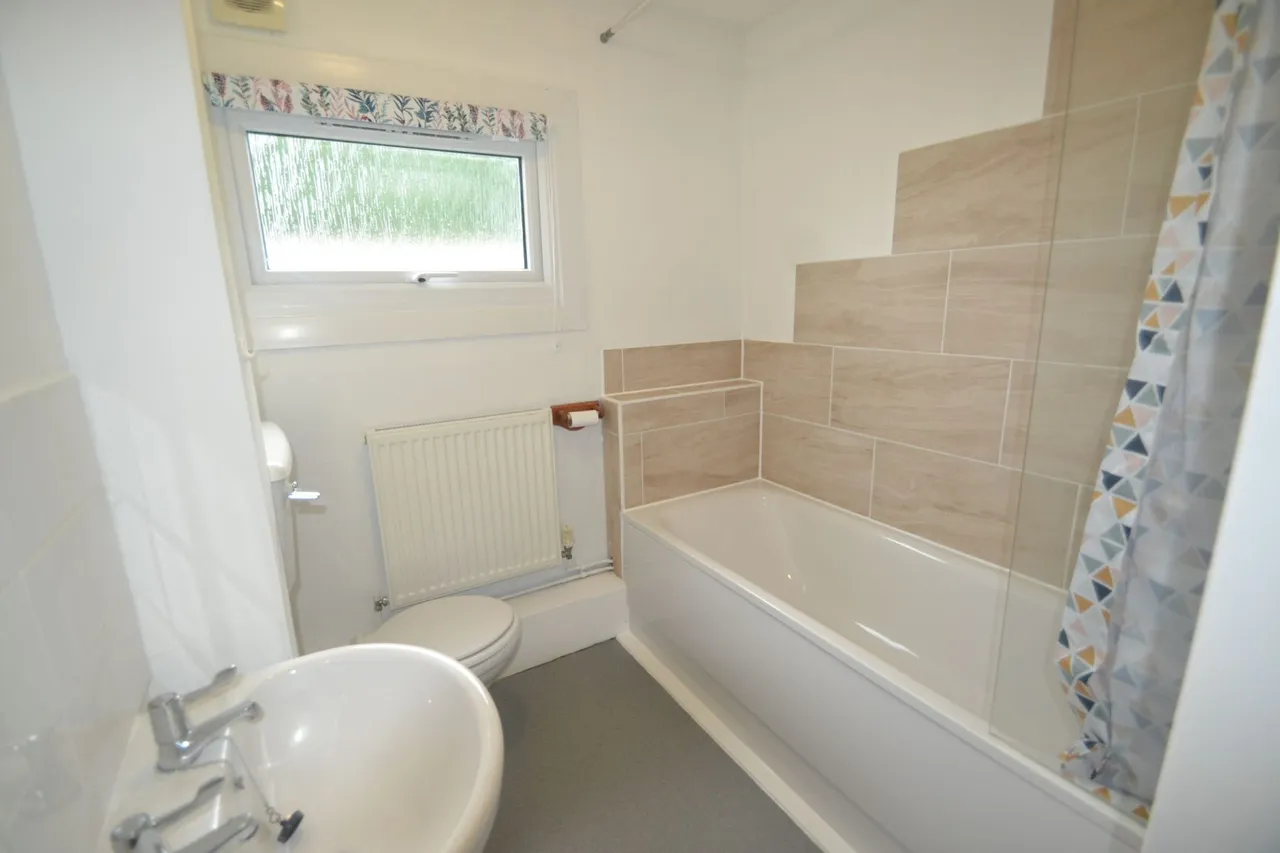 Bicknor Road, Maidstone, Kent, ME15 9PF, photo 7